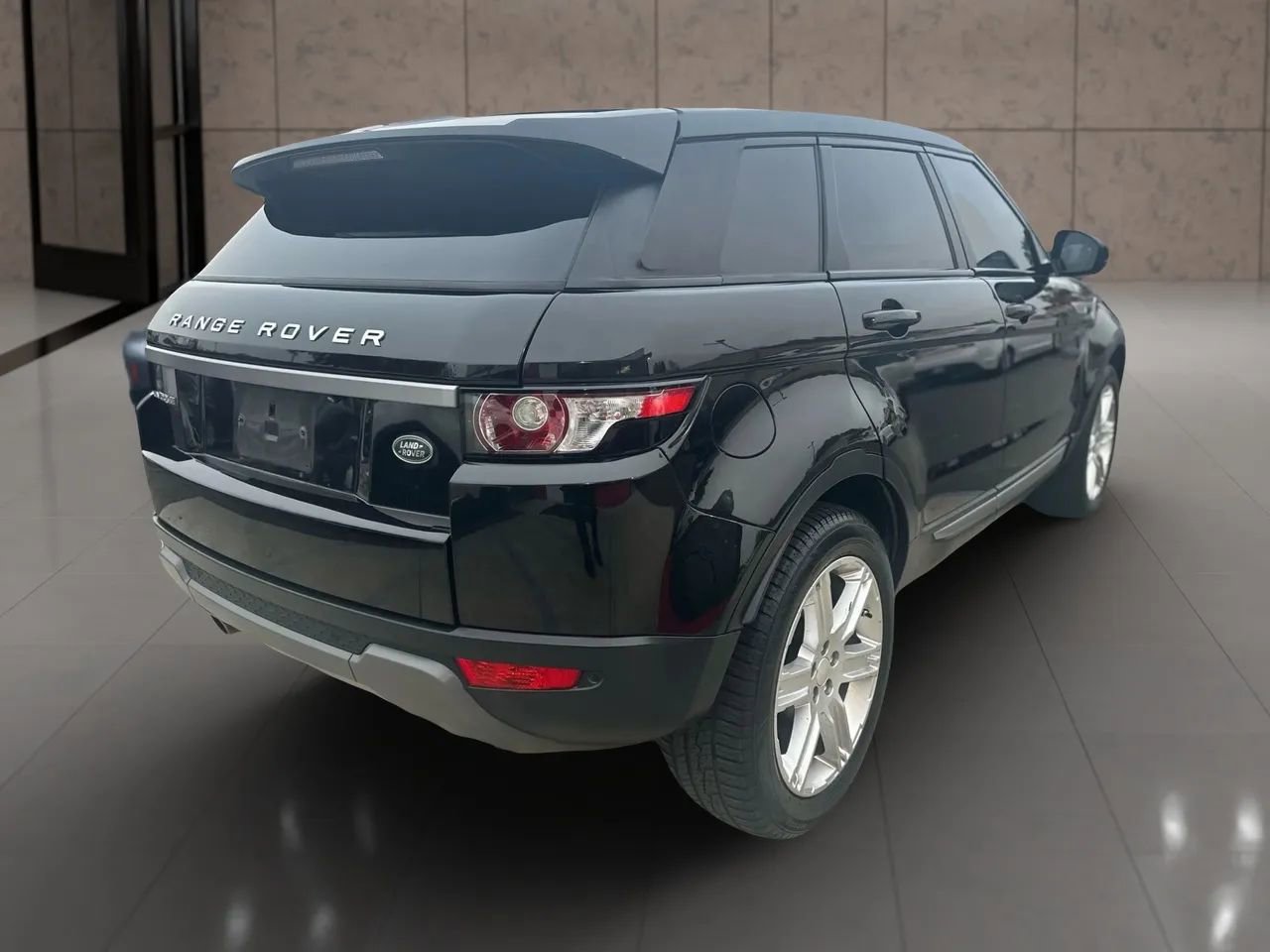 Used 2014 Land Rover Range Rover Evoque Pure Plus image 6