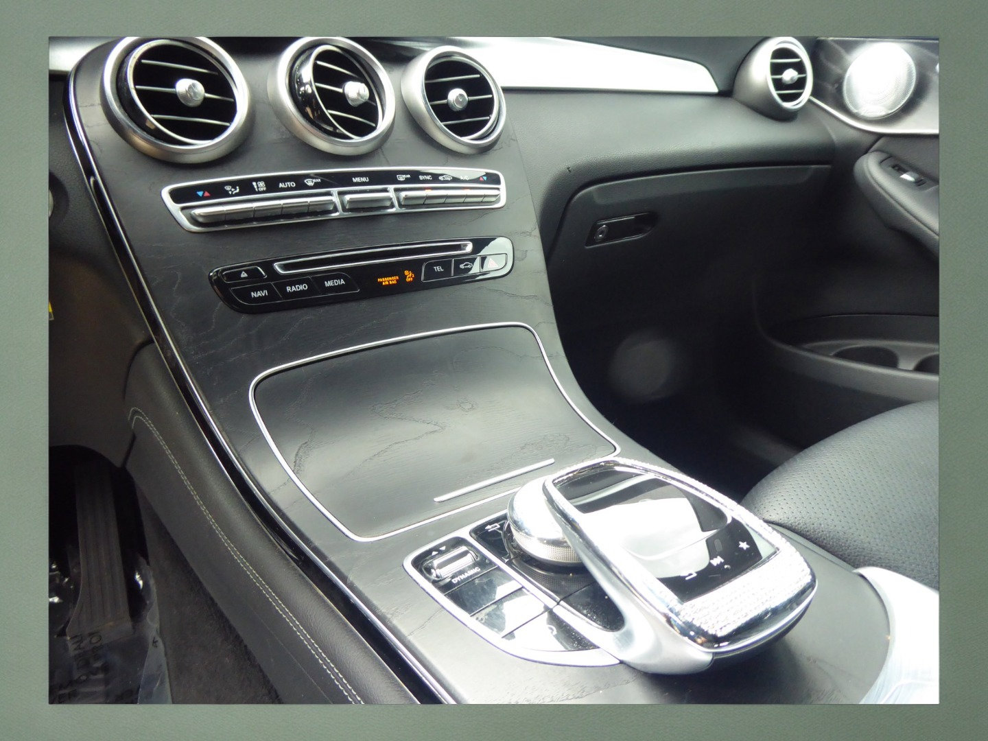 Used 2018 Mercedes-Benz GLC 300 4MATIC Coupe image 13