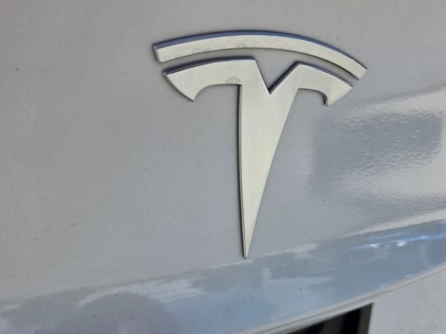 Used 2021 Tesla Model 3 Standard Range Plus image 14