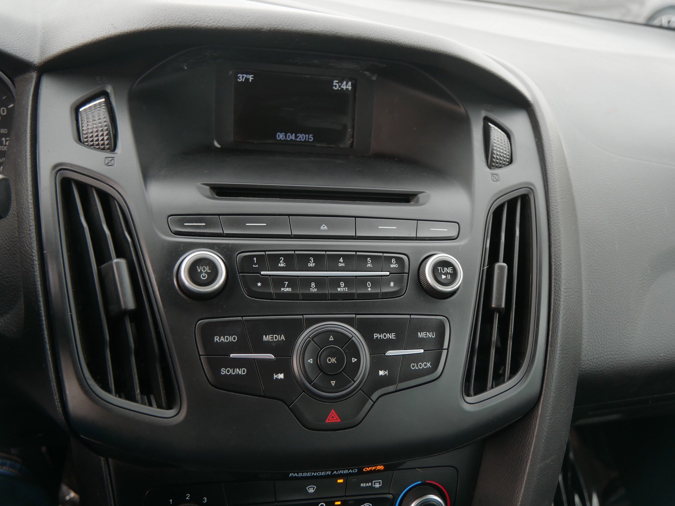 Used 2015 Ford Focus SE image 22