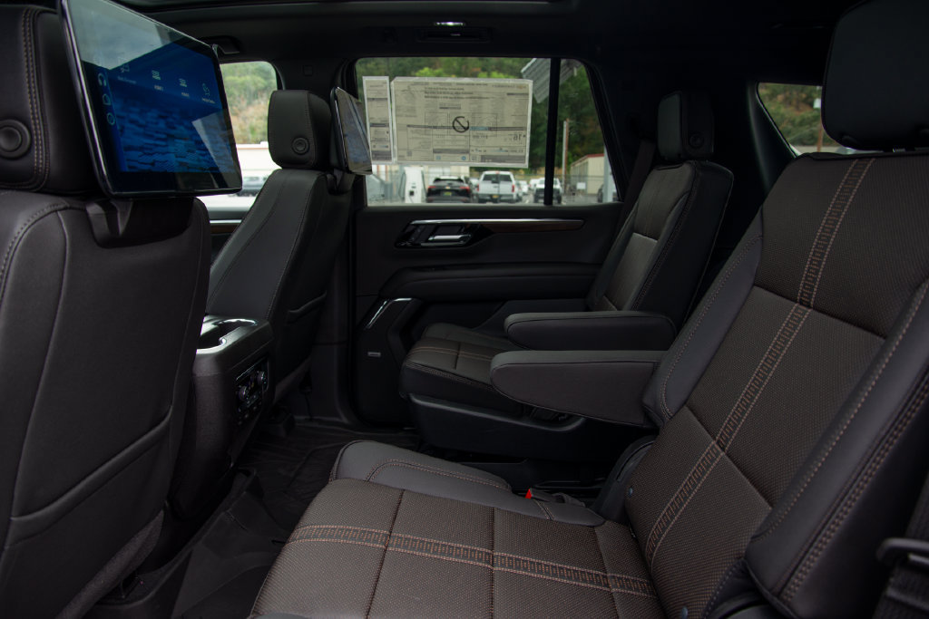 New 2026 Chevrolet Tahoe High Country AWD/4WD image 13
