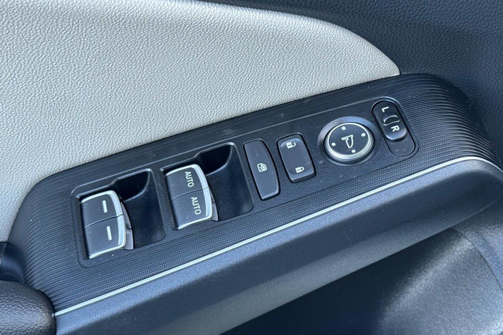 Used 2024 Honda Civic Sport Touring image 14