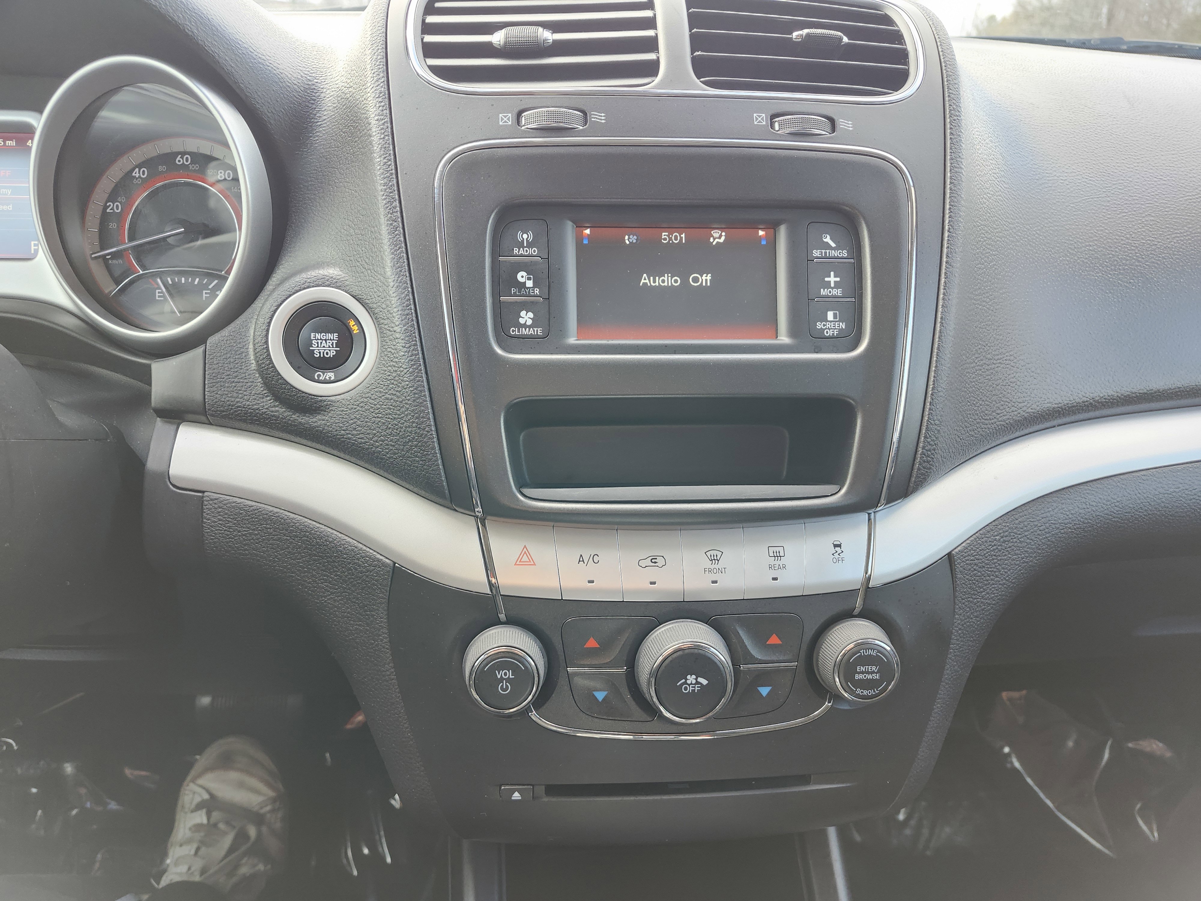 Used 2018 Dodge Journey SE w/ Popular Equipment Group image 28