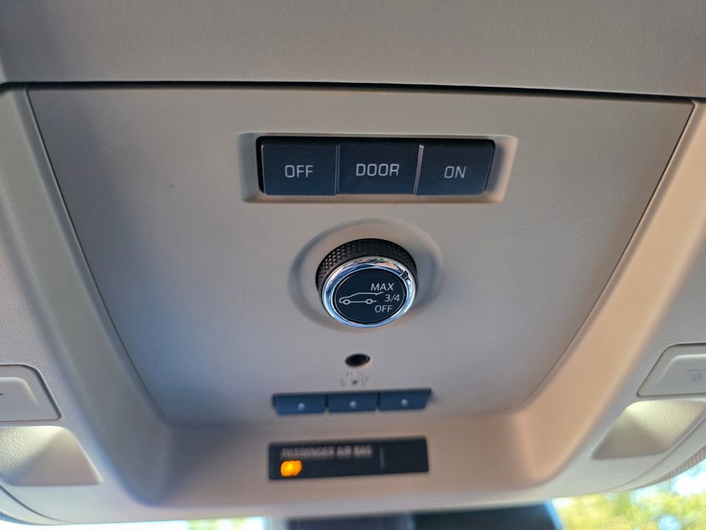 Used 2020 Chevrolet Tahoe LT image 21