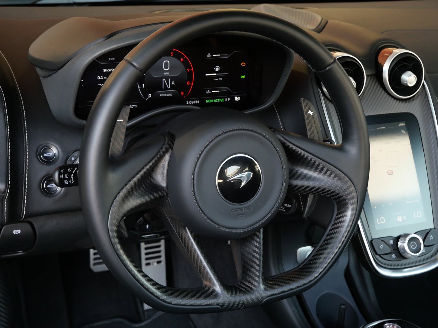 Used 2023 McLaren GT image 9