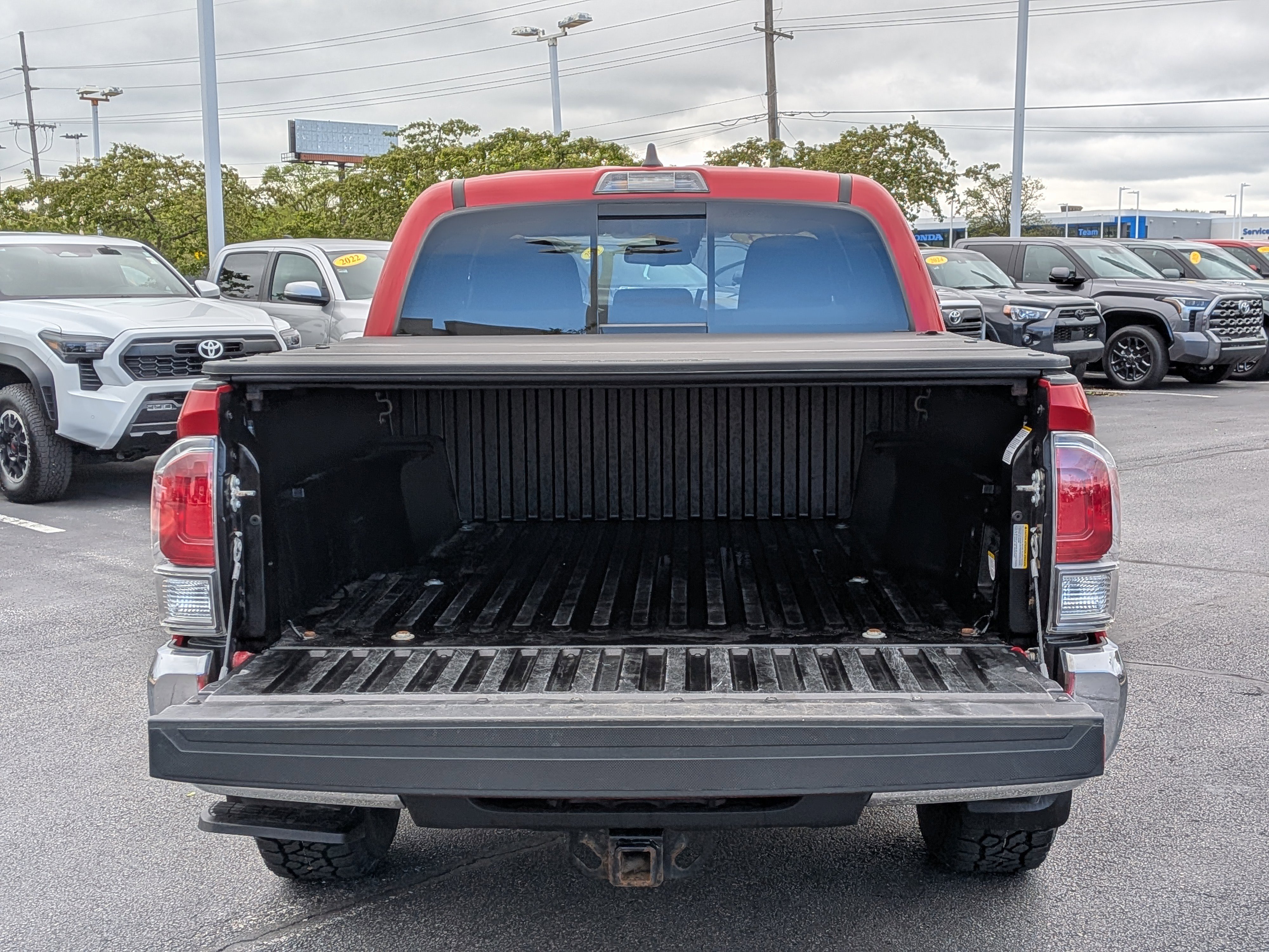 Certified 2023 Toyota Tacoma TRD Off-Road AWD/4WD image 7