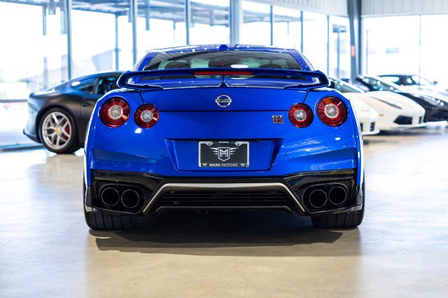 Used 2021 Nissan GT-R Premium AWD/4WD image 5
