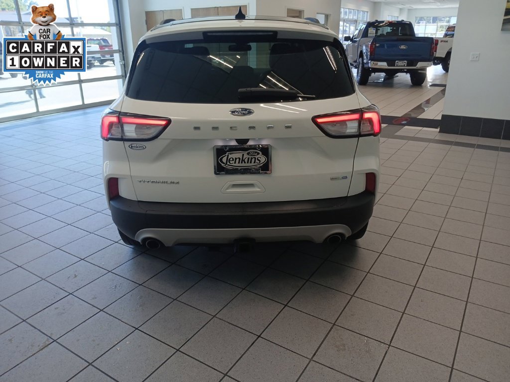 Used 2020 Ford Escape Titanium AWD/4WD image 13
