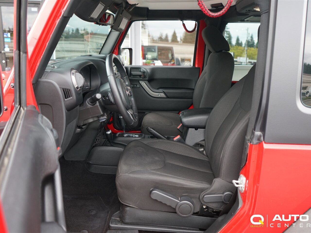 Used 2018 Jeep Wrangler Sport AWD/4WD image 14