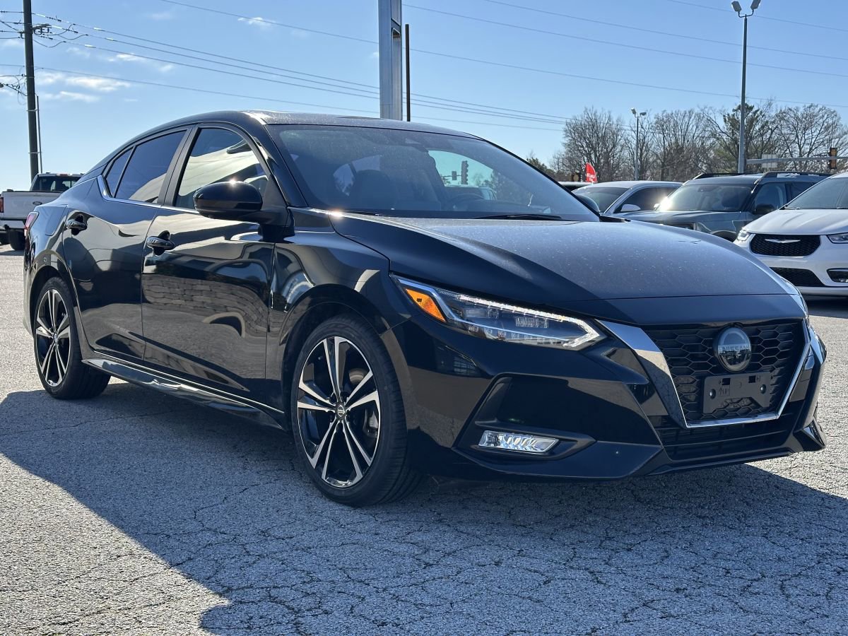 Used 2023 Nissan Sentra SR w/ SR Premium Package image 2