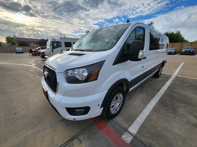 Used 2024 Ford Transit 350 XLT image 3