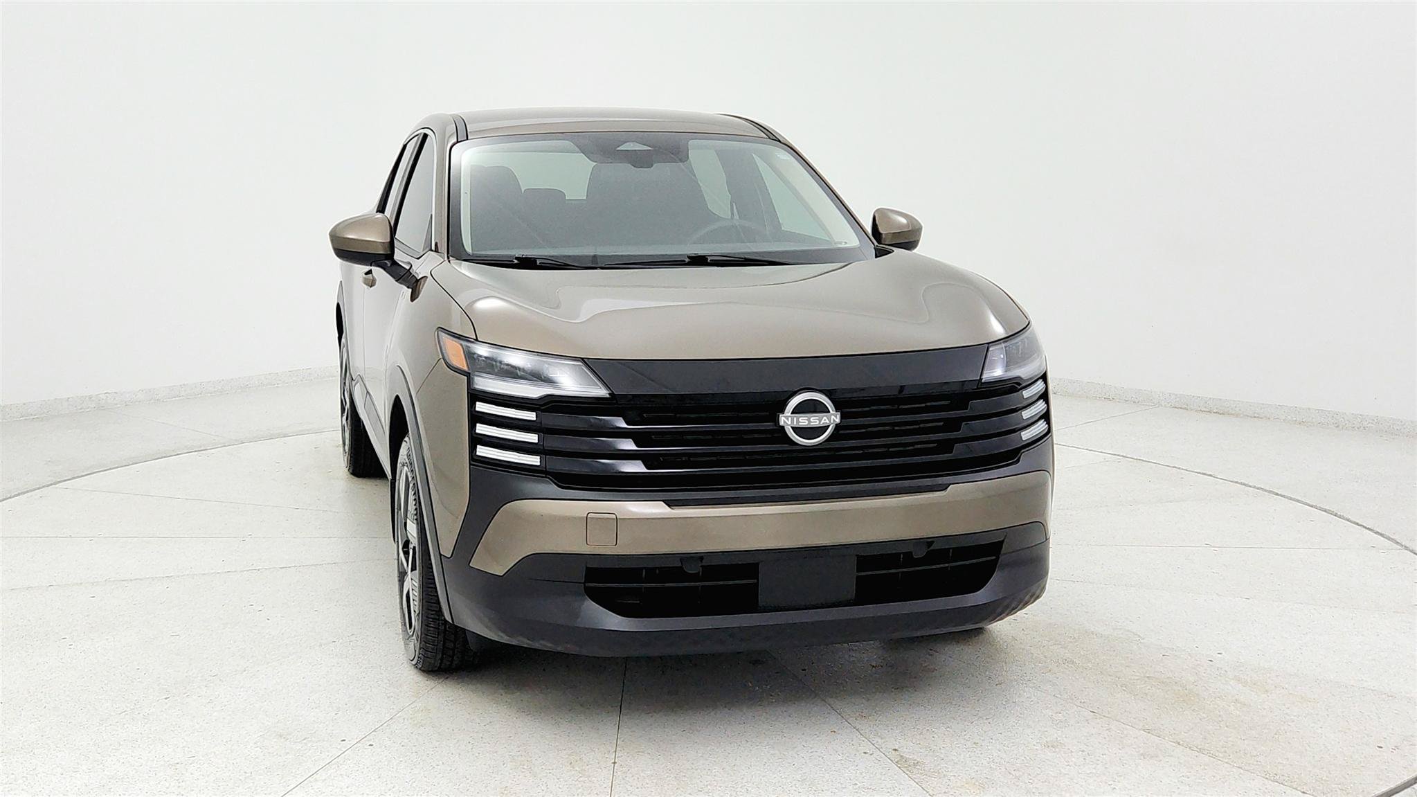 Used 2025 Nissan Kicks SV w/ Charging Package FWD image 8
