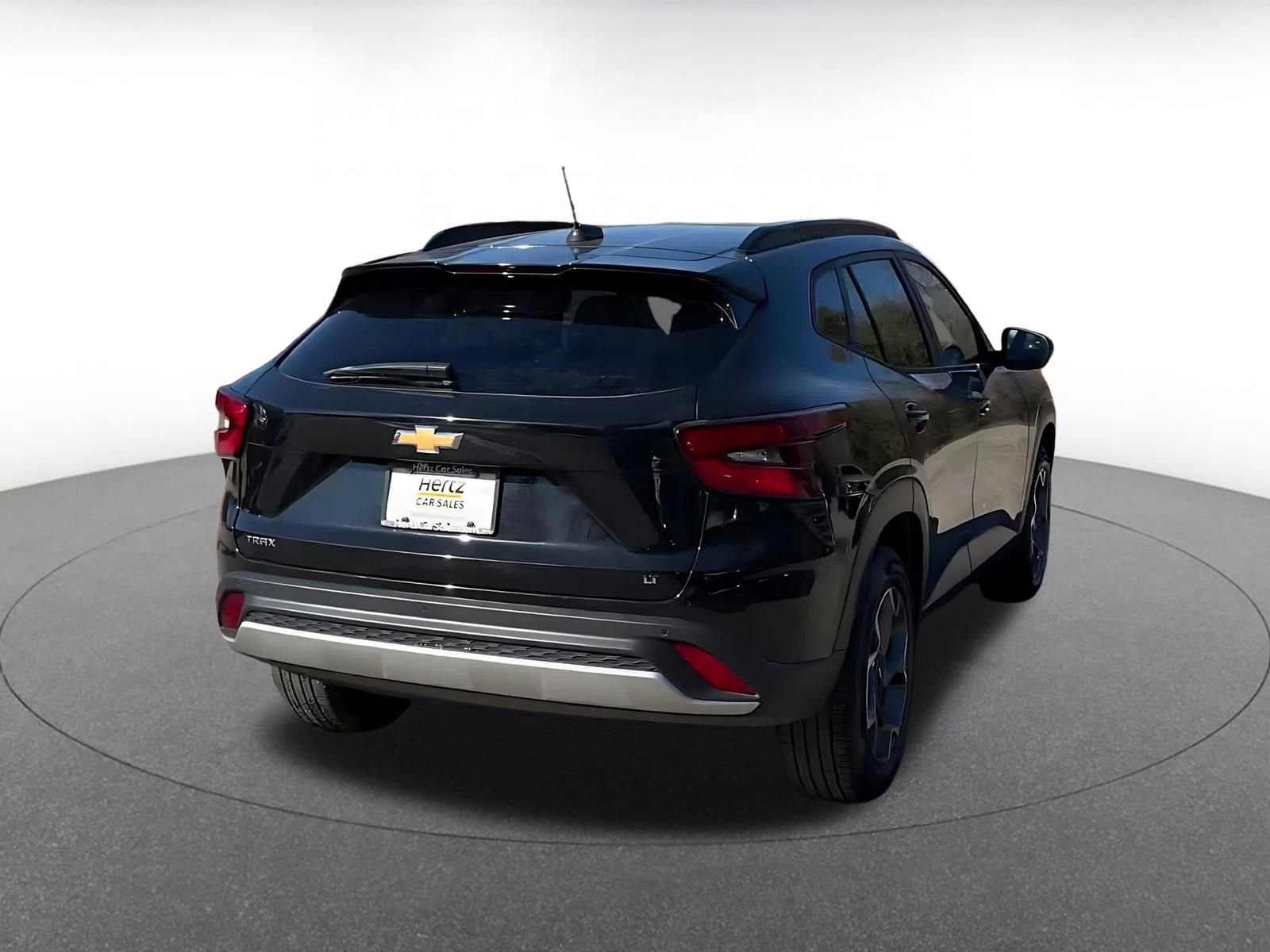 Used 2024 Chevrolet Trax LT w/ Driver Confidence Package image 14