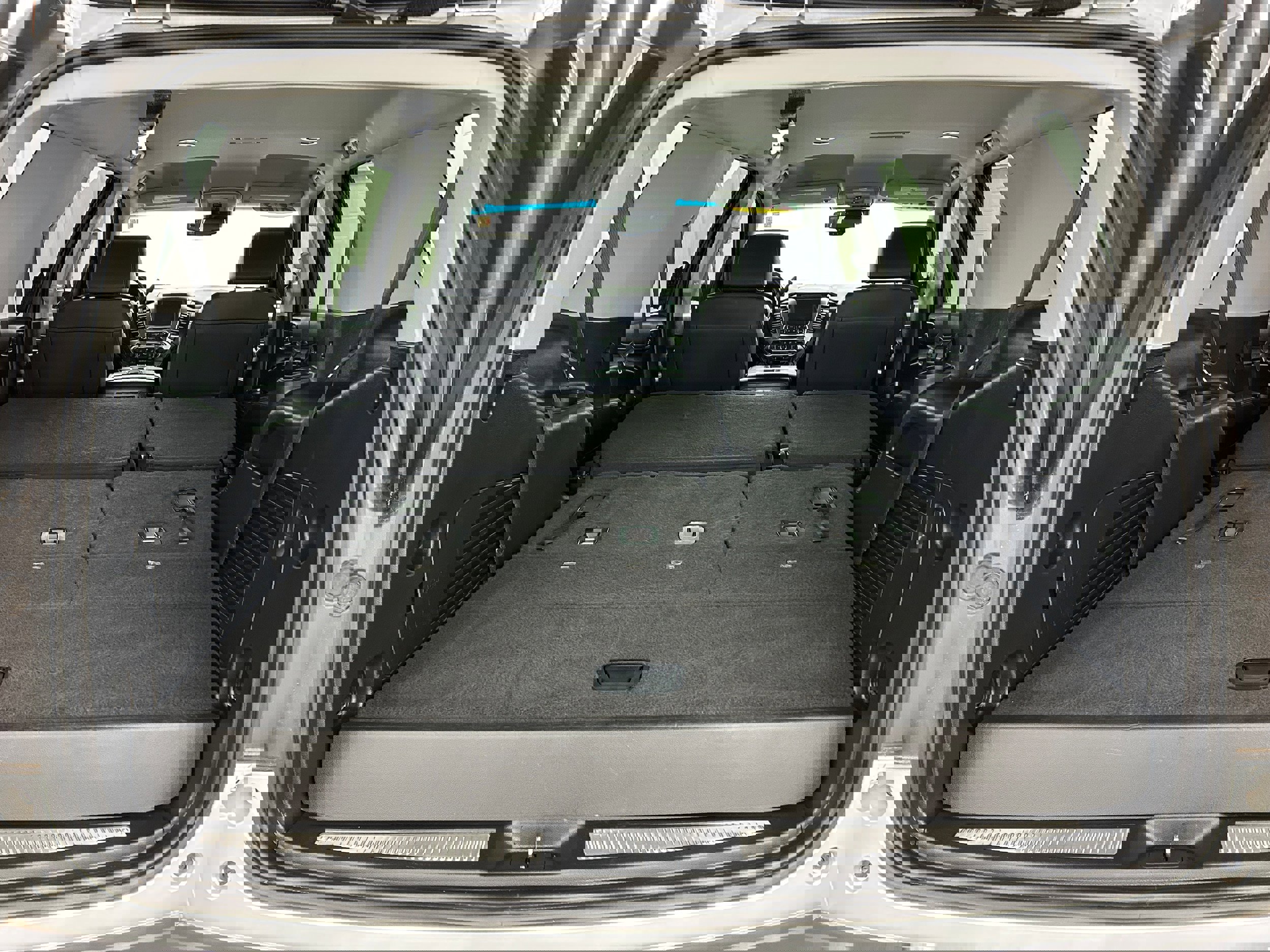 Used 2019 Chevrolet Tahoe LT AWD/4WD image 33