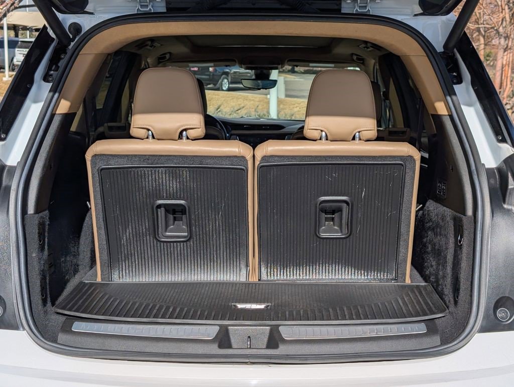 Certified 2024 Cadillac XT6 Sport w/ Platinum Package image 19