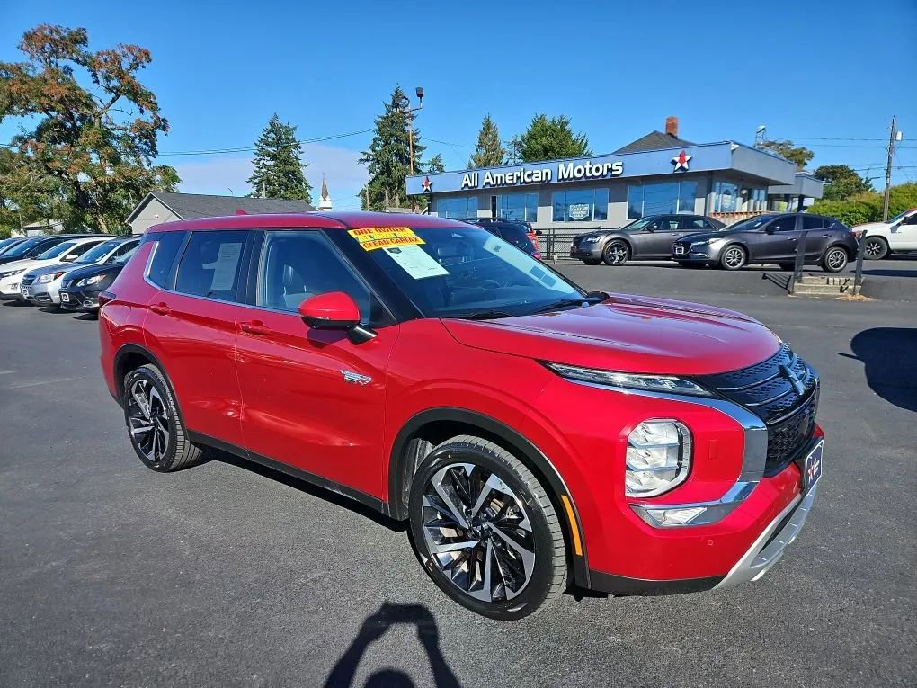 Used 2023 Mitsubishi Outlander SE