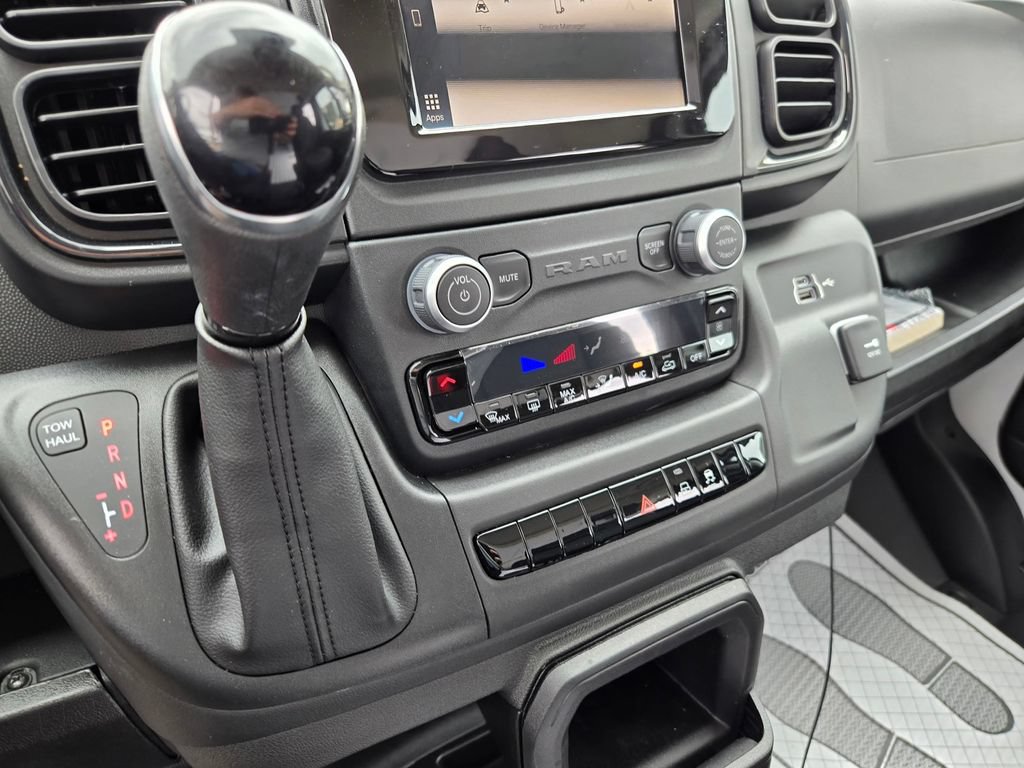 Used 2023 RAM ProMaster 2500 w/ Driver Convenience Group FWD image 22