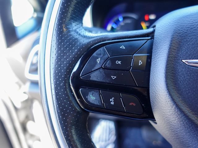 Used 2020 Chrysler Pacifica Limited w/ S Appearance Package FWD image 13