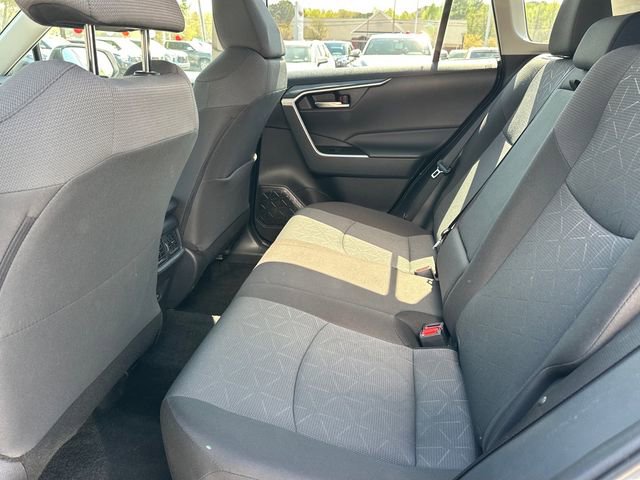 Used 2025 Toyota RAV4 XLE image 11