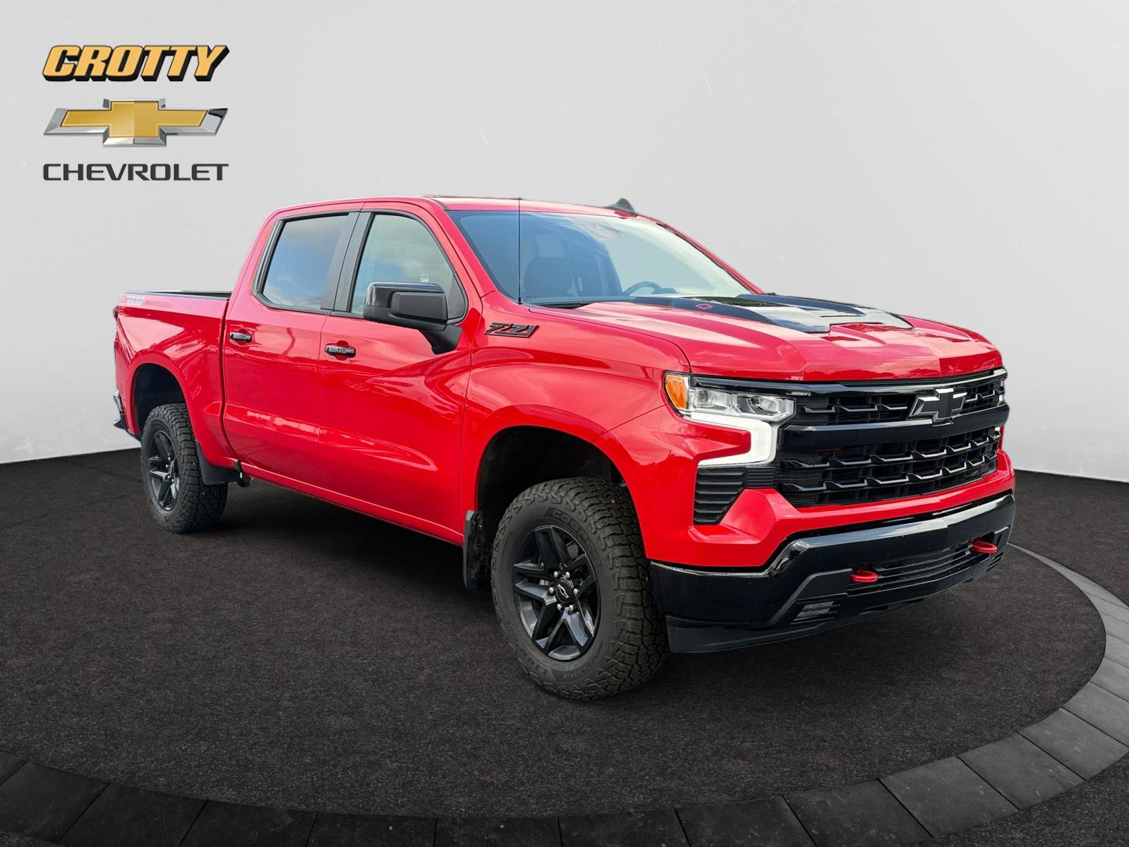 Used 2024 Chevrolet Silverado 1500 LT Trail Boss w/ Convenience Package II AWD/4WD image 7