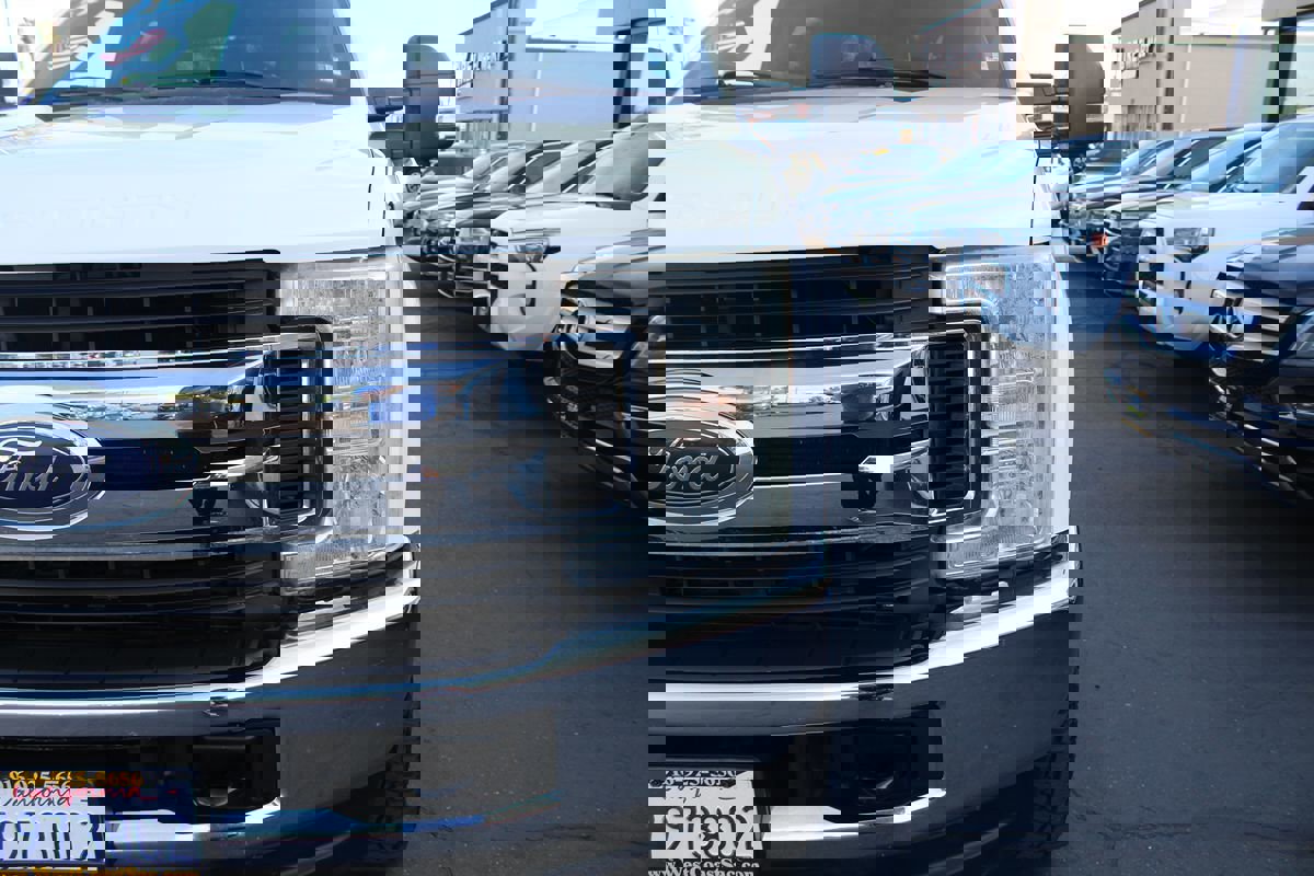 Used 2017 Ford F250 XLT image 10