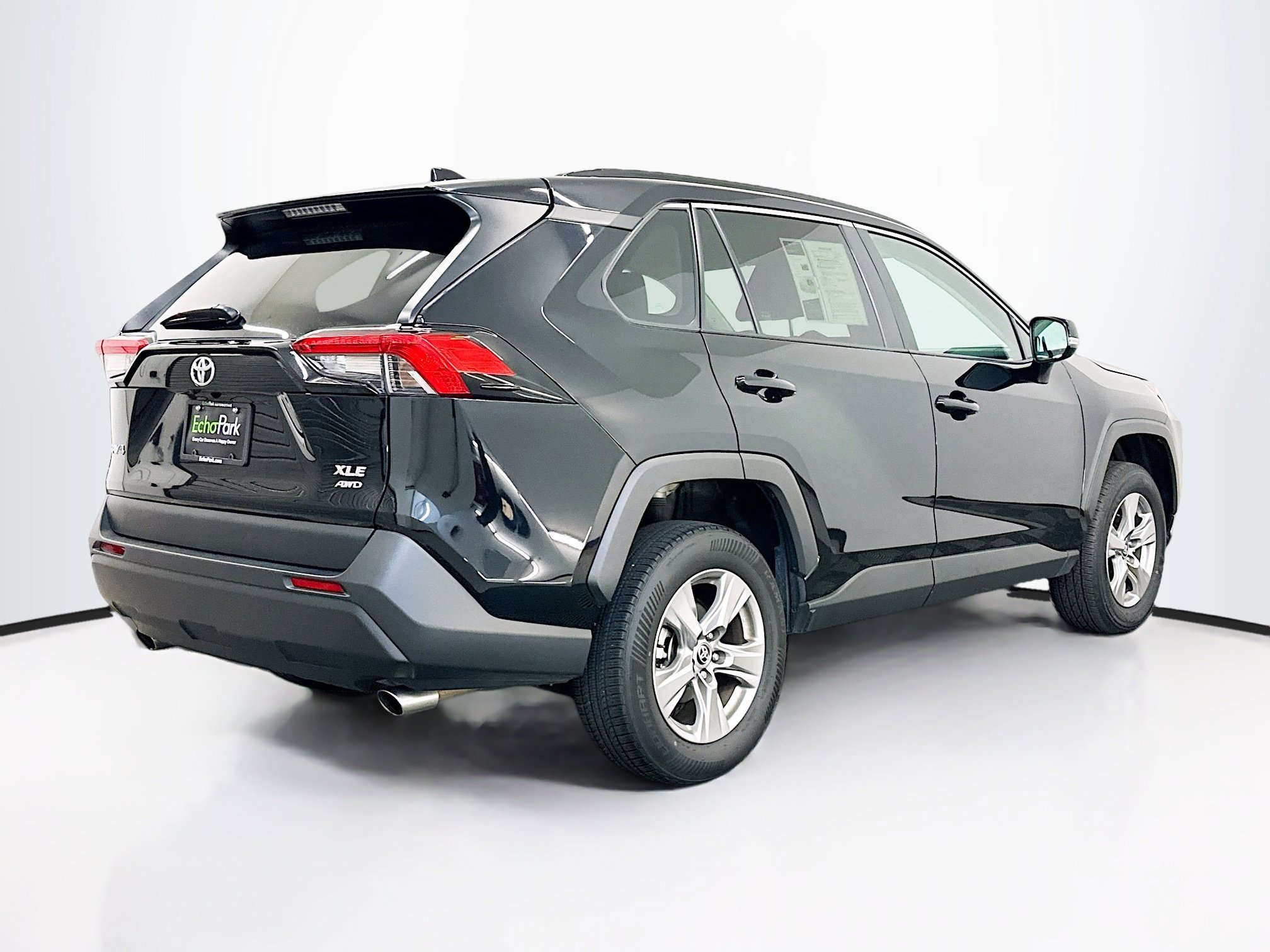 Used 2024 Toyota RAV4 XLE image 9