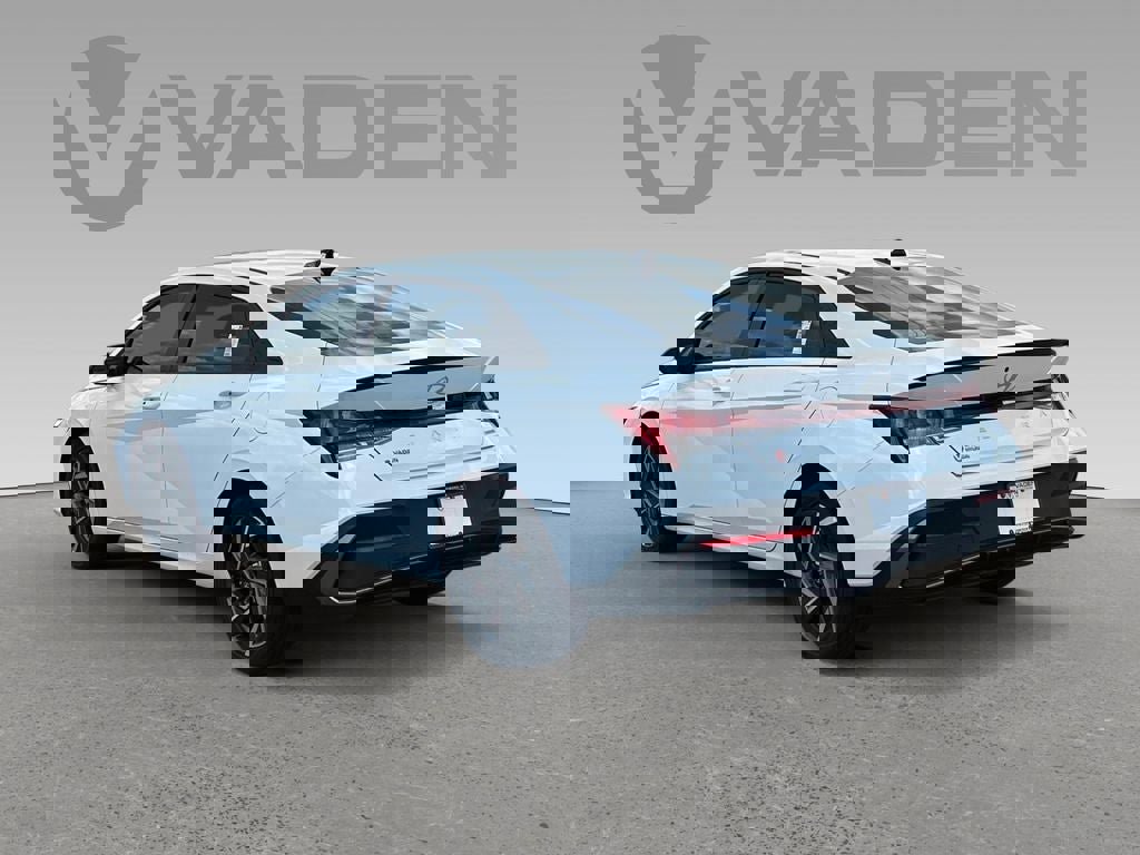 New 2025 Hyundai Elantra SEL image 25