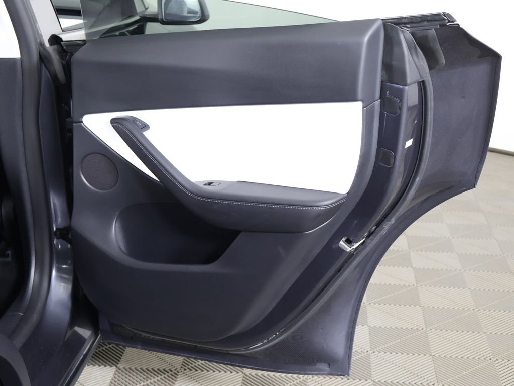 Used 2021 Tesla Model Y Performance AWD/4WD image 27