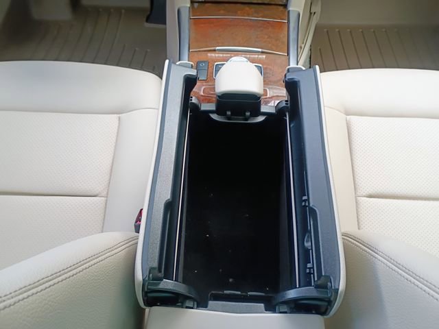 Used 2014 Mercedes-Benz E 250 BlueTEC Sedan image 38