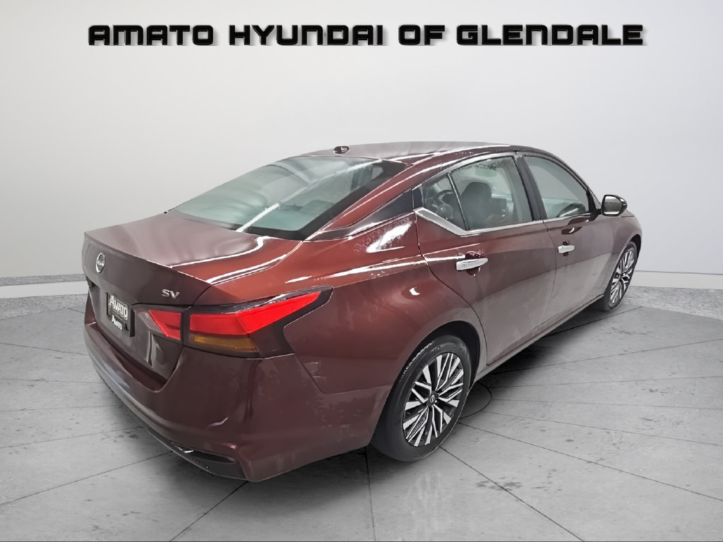Used 2024 Nissan Altima 2.5 SV FWD image 7