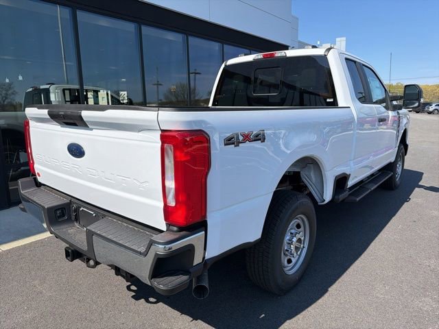 New 2026 Ford F350 XL AWD/4WD image 3