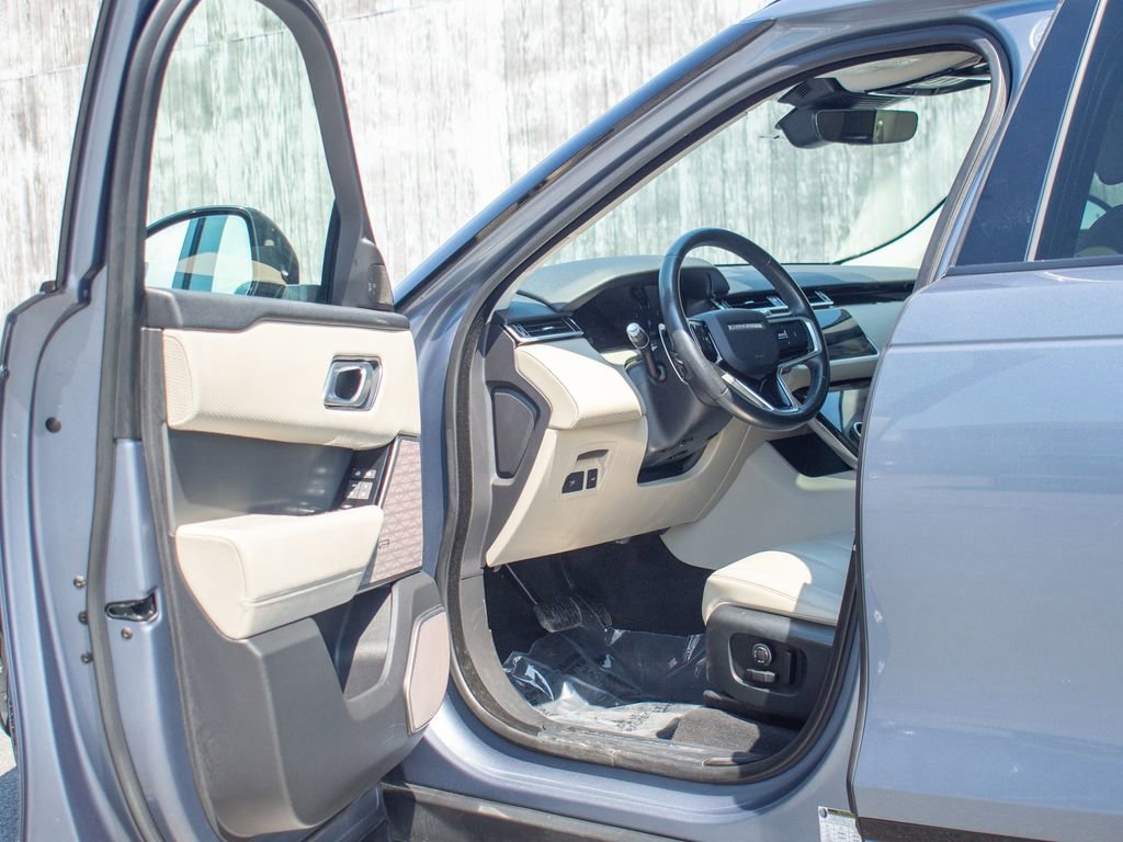 Used 2021 Land Rover Range Rover Velar S AWD/4WD image 11