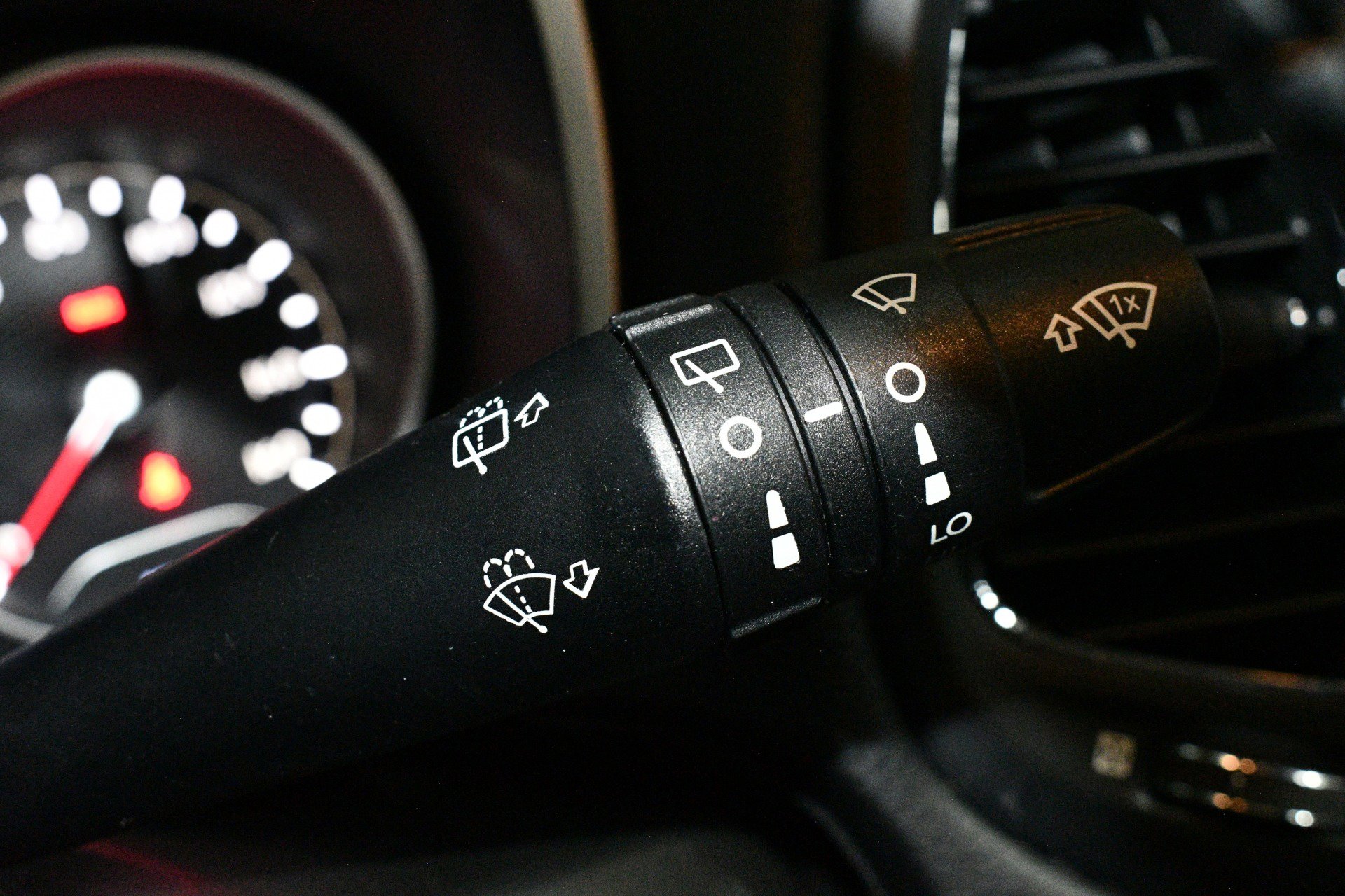 Used 2019 Jeep Compass Latitude w/ Popular Equipment Group image 28