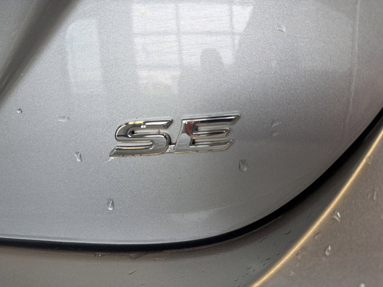 Used 2024 Toyota Camry SE FWD image 7
