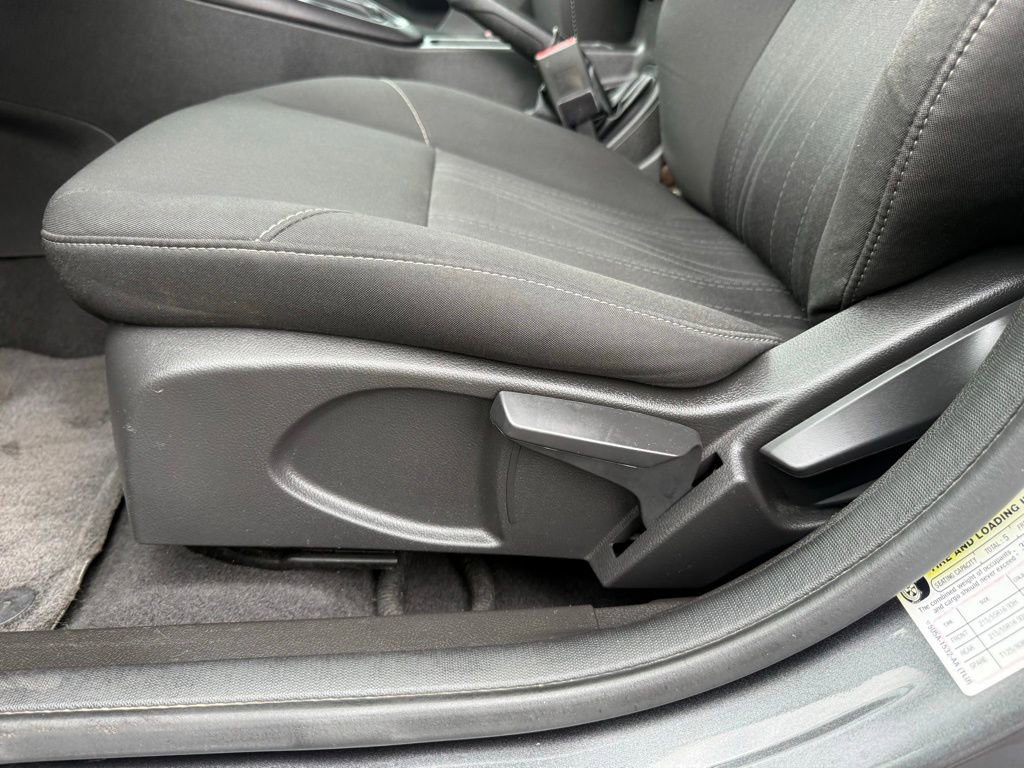 Used 2017 Ford Focus SE FWD image 13