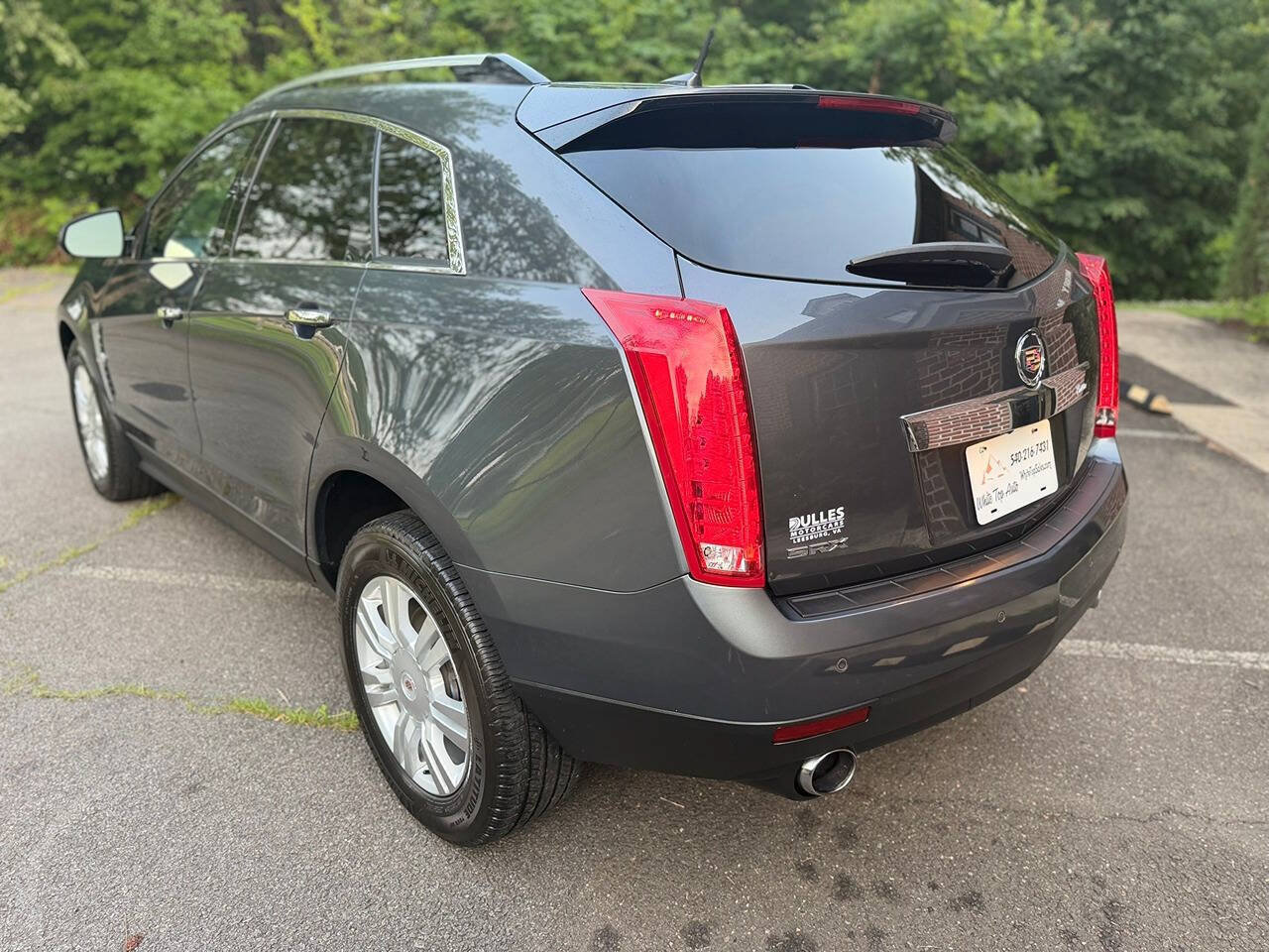 Used 2011 Cadillac SRX Luxury FWD image 3