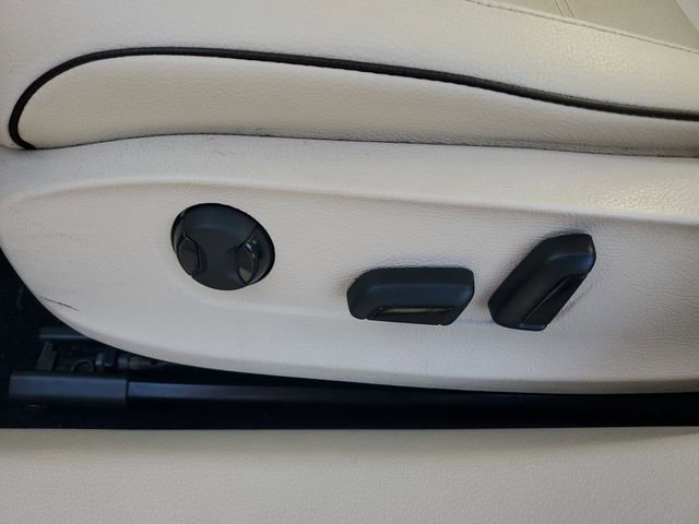 Used 2017 Volkswagen Passat 1.8T R-Line image 18