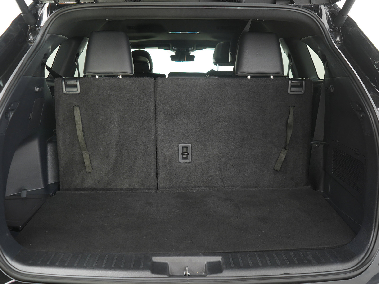 Used 2025 Toyota Highlander XSE AWD/4WD image 9