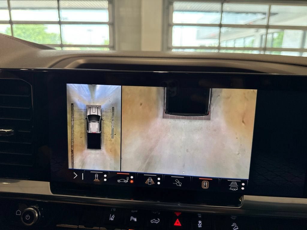 New 2026 GMC Sierra 3500 SLT w/ SLT Premium Package AWD/4WD image 37