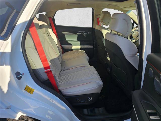 Used 2025 Genesis GV80 3.5T e-SC image 11