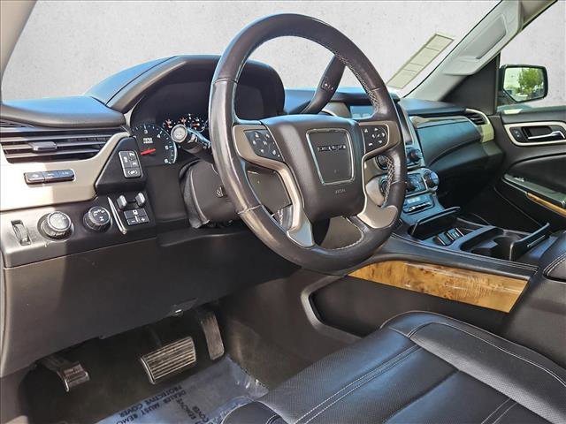 Used 2017 GMC Yukon Denali AWD/4WD image 10