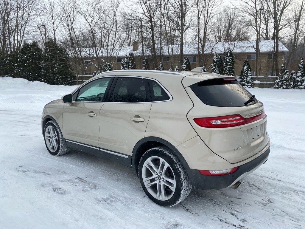 Used 2017 Lincoln MKC Reserve w/ Lincoln MKC Climate Package AWD/4WD image 3