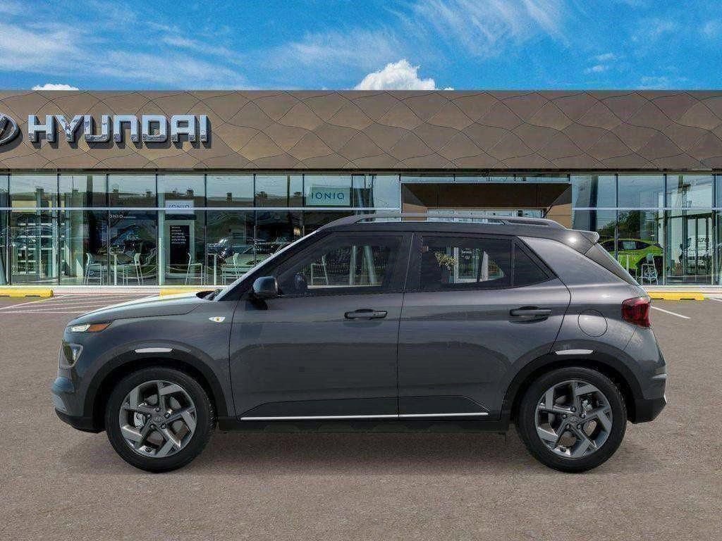 New 2026 Hyundai Venue SEL image 3