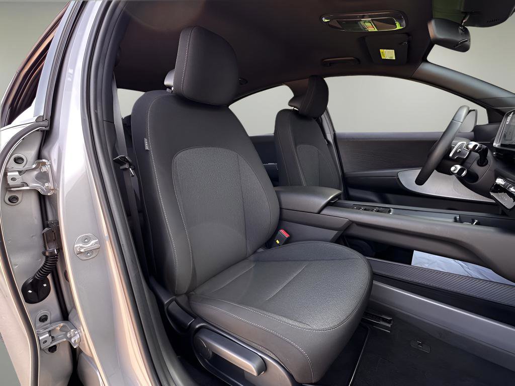 Used 2025 Hyundai Ioniq 6 SE image 25