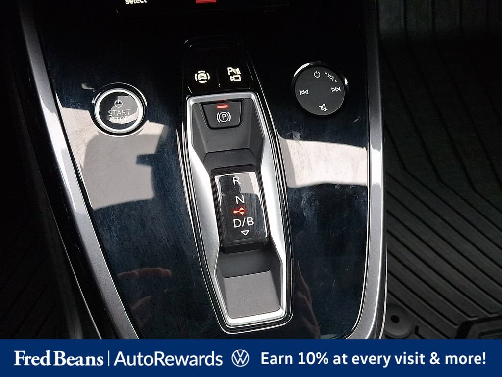 Used 2022 Audi Q4 e-tron Premium Plus w/ Premium Plus AWD/4WD image 20