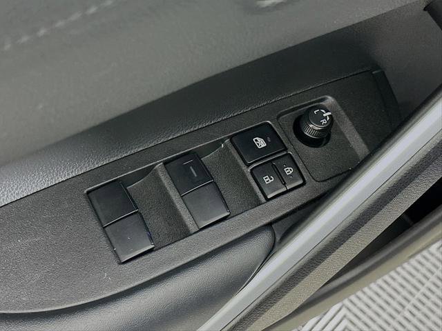 Certified 2025 Toyota Corolla Cross XLE image 20