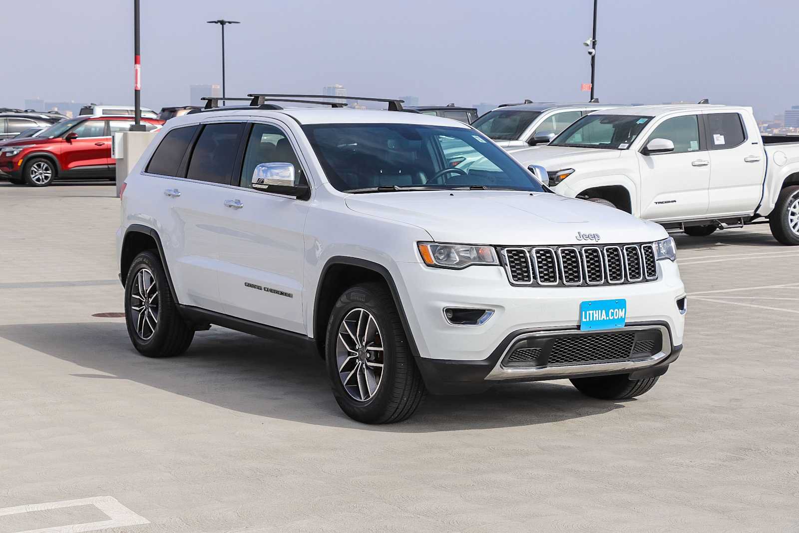 Used 2019 Jeep Grand Cherokee Limited RWD image 3