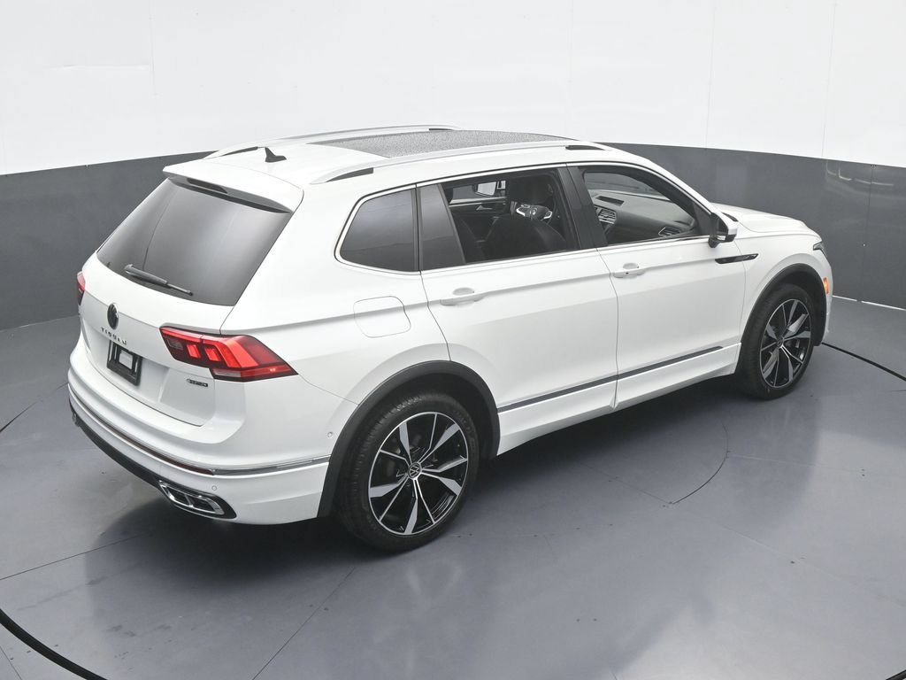 Used 2023 Volkswagen Tiguan SEL R-Line AWD/4WD image 60
