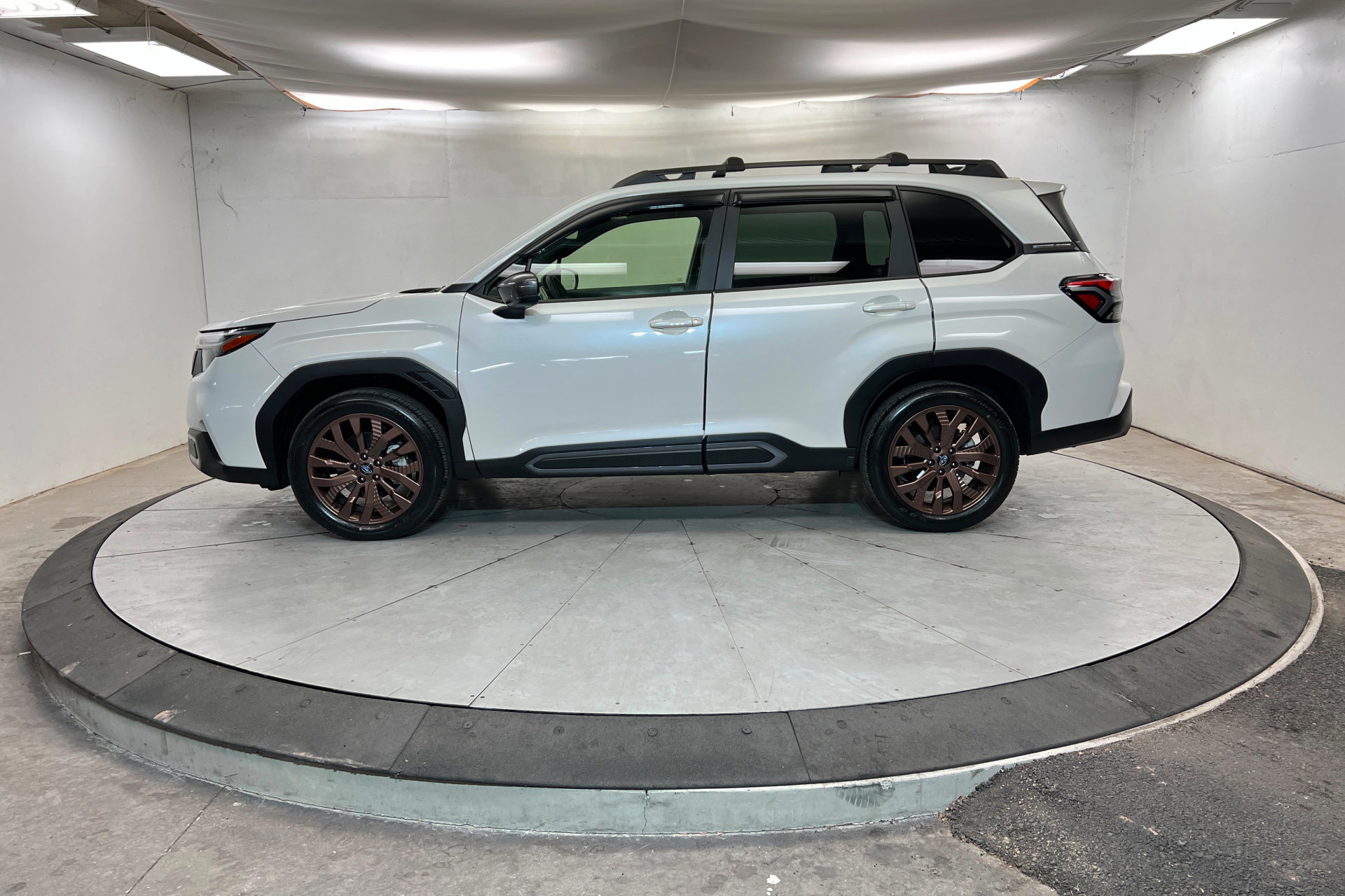 Used 2025 Subaru Forester Limited image 2