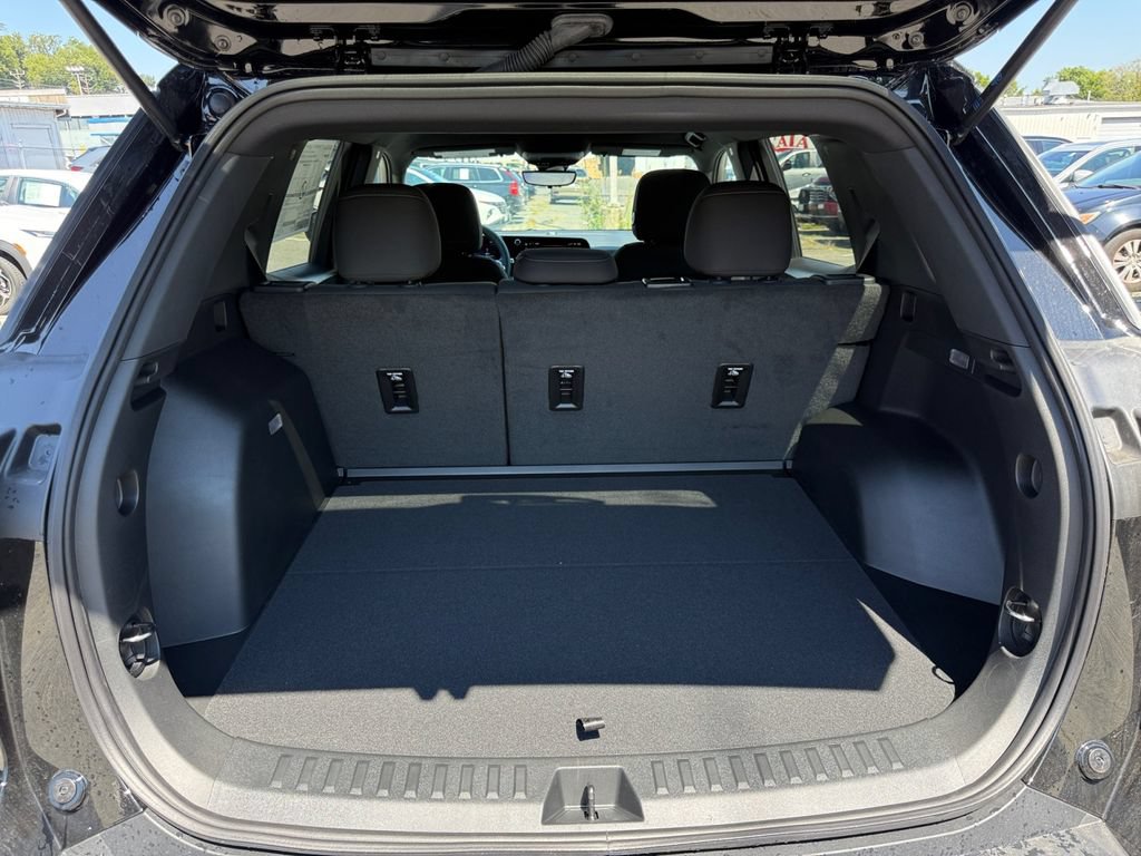 New 2027 Chevrolet Equinox LT w/ Safety and Technology Package AWD/4WD image 25